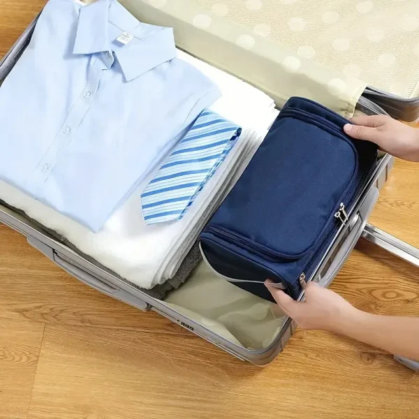 حقيبة أدوات سفر جلدية